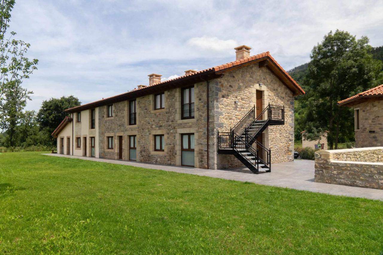 Hostal Complejo Rural El Cerradón Alceda Exterior foto